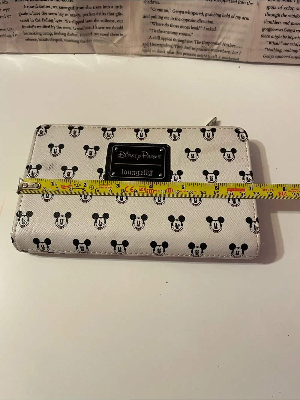 Loungefly mickey mouse